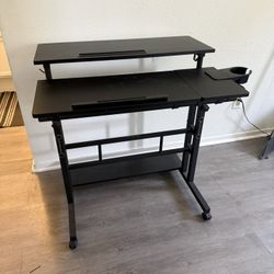 Light Weight Computer Desk 