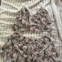Aerie sleep set small