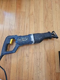 Reciprocating saw