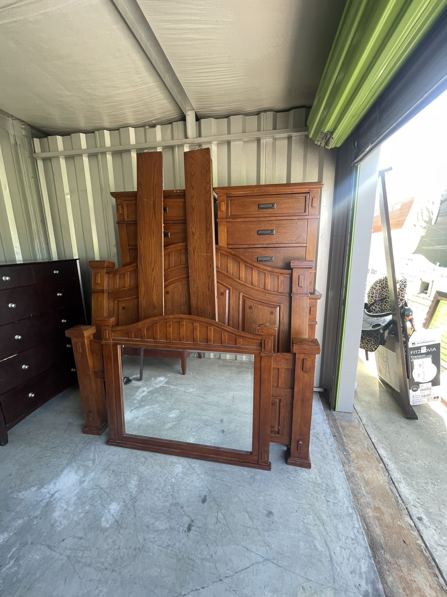 Queen Bedroom Set