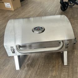 New Smoke Hollow Stainless Steel Grill and Smoker