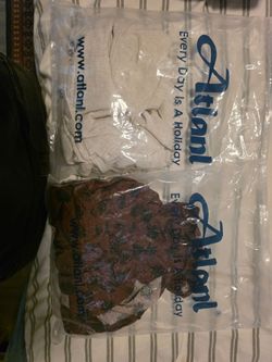 Atlanl Clothing Bundle – 2 Sealed Bags