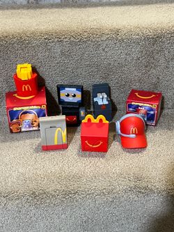 McDonald’s lot of 8 changeables 2025 some new boo bucket Fries Fountain  hat
