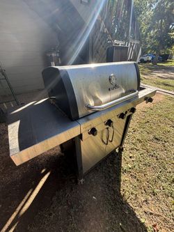 Charbroil Propane Grill