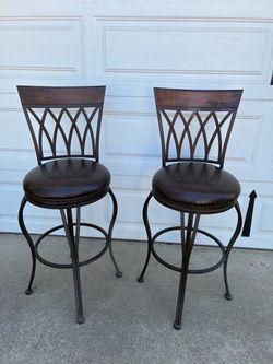 2 Matching Metal Swivel Indoor Bar Stools