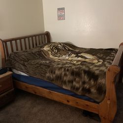 Queen Size Bed & Memory Mattress