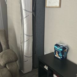 Full Size Mattress And Box Spring 