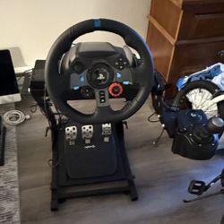 Logitech G29 for PS5/PS4/PC Wheel ,Pedals, lever and stand