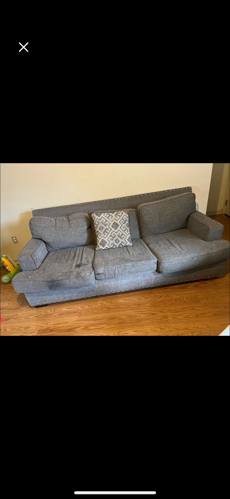 GRAY COUCH
