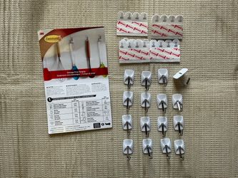16 piece Command Wall Hooks with double stick tape