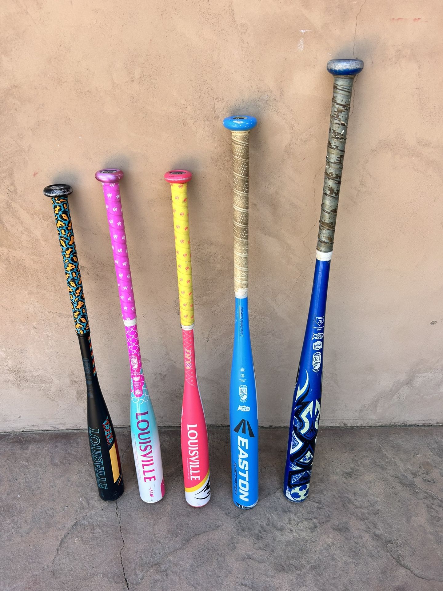 SOFTBALL BATS
