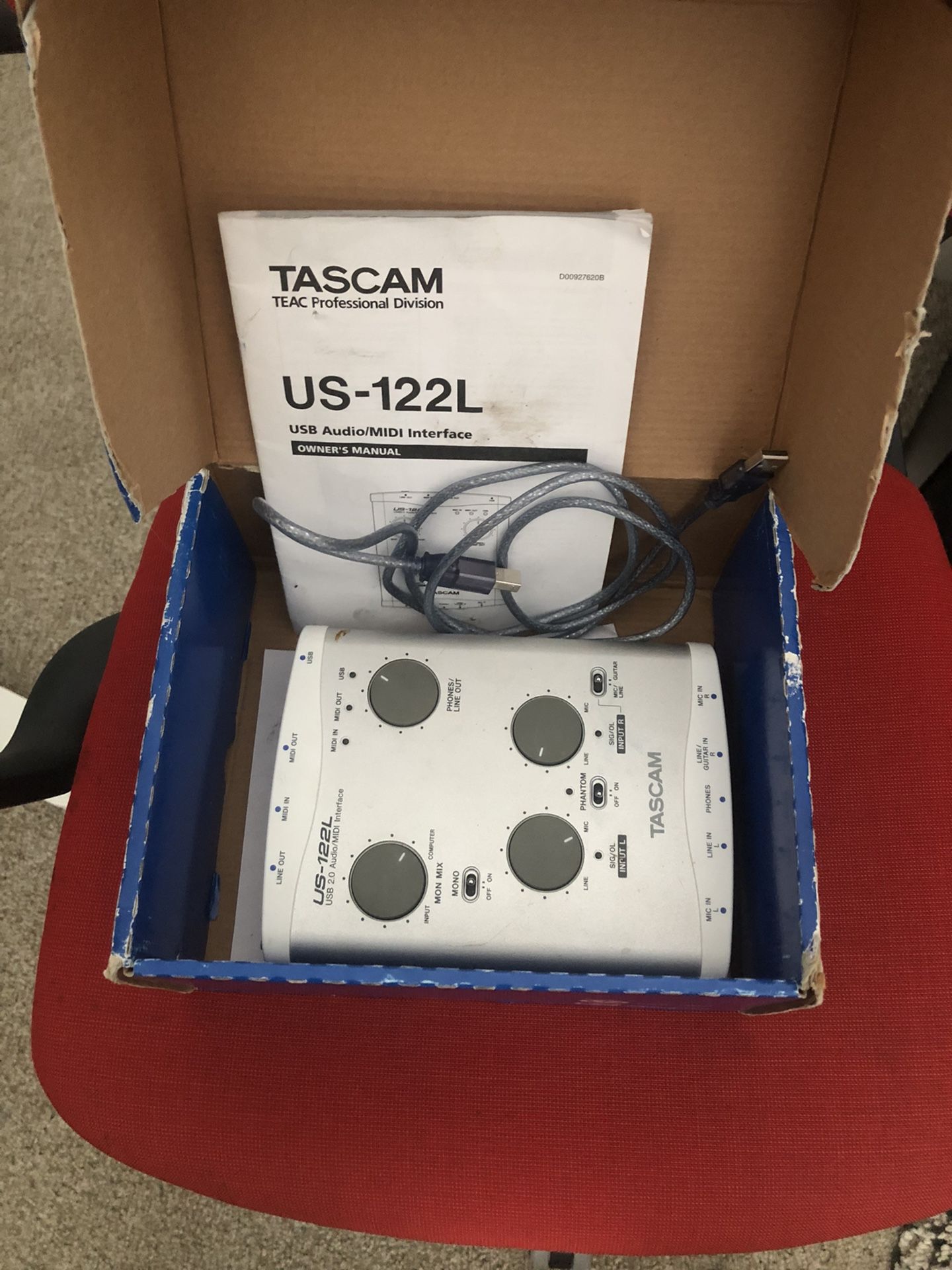 Tescam US-122L USB 2.0 Audio/MIDI Interface
