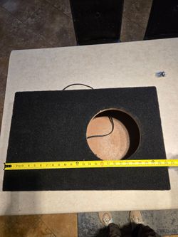 Single 10" ported sub box