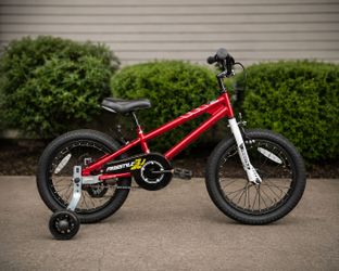 RoyalBaby Freestyle 18" Kids Bike – Training Wheels Included