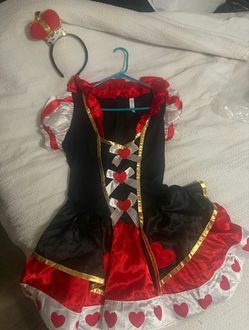 ❤️ Queen of Hearts Costume with Crown – $35 OBO ❤️