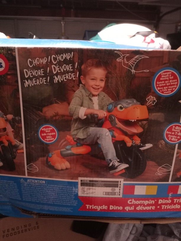 LIttle Tikes Choppin Dinosaur $1