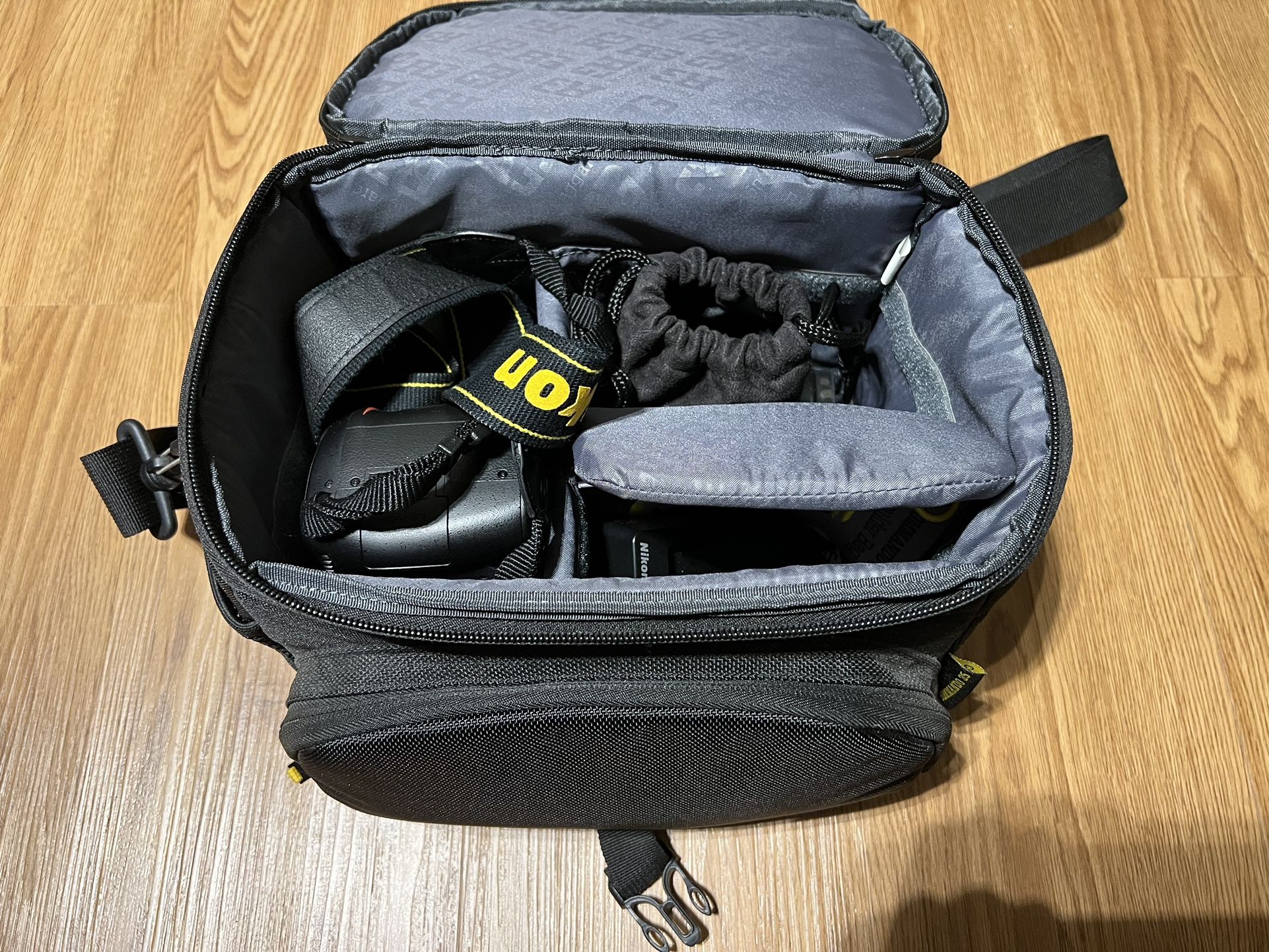 Nikon D80 Camera With 2 Lens