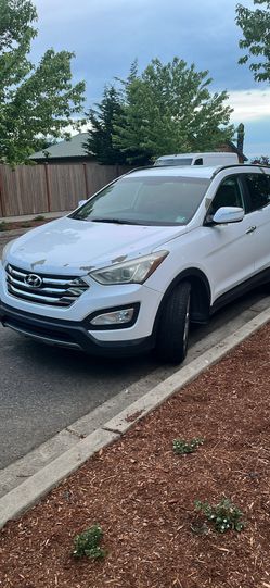 2013 Santa fe 2.0 Turbo Clean title