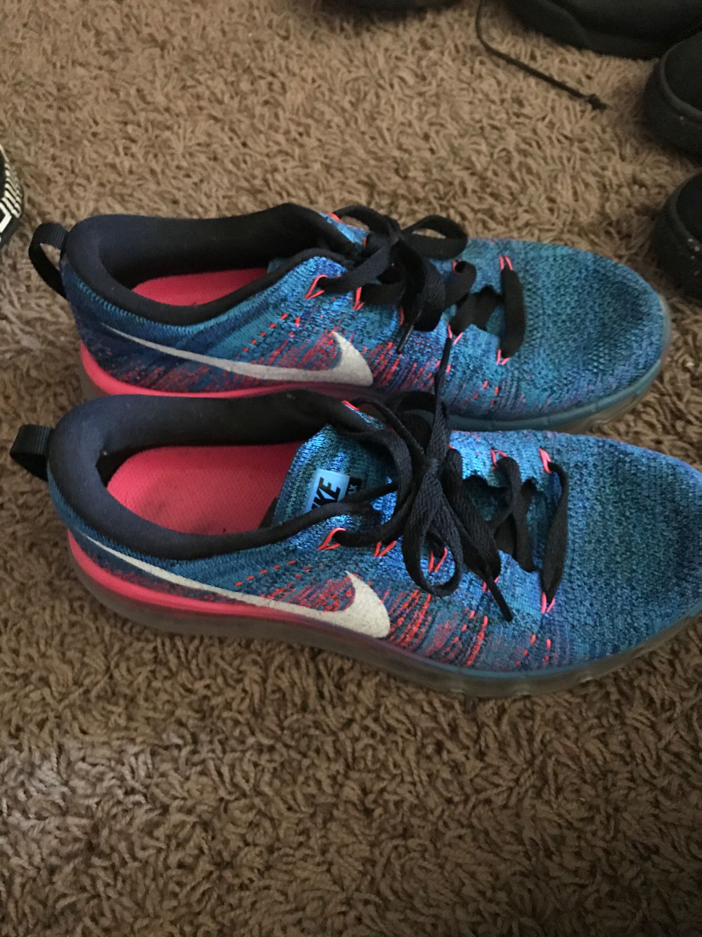 NIKE clear heel flyknit max