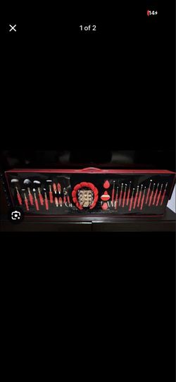 Glitz and glam Brushes
