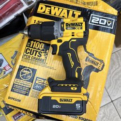 Dewalt 29v auto stop hammer drill Xr model with 5.0amp battery