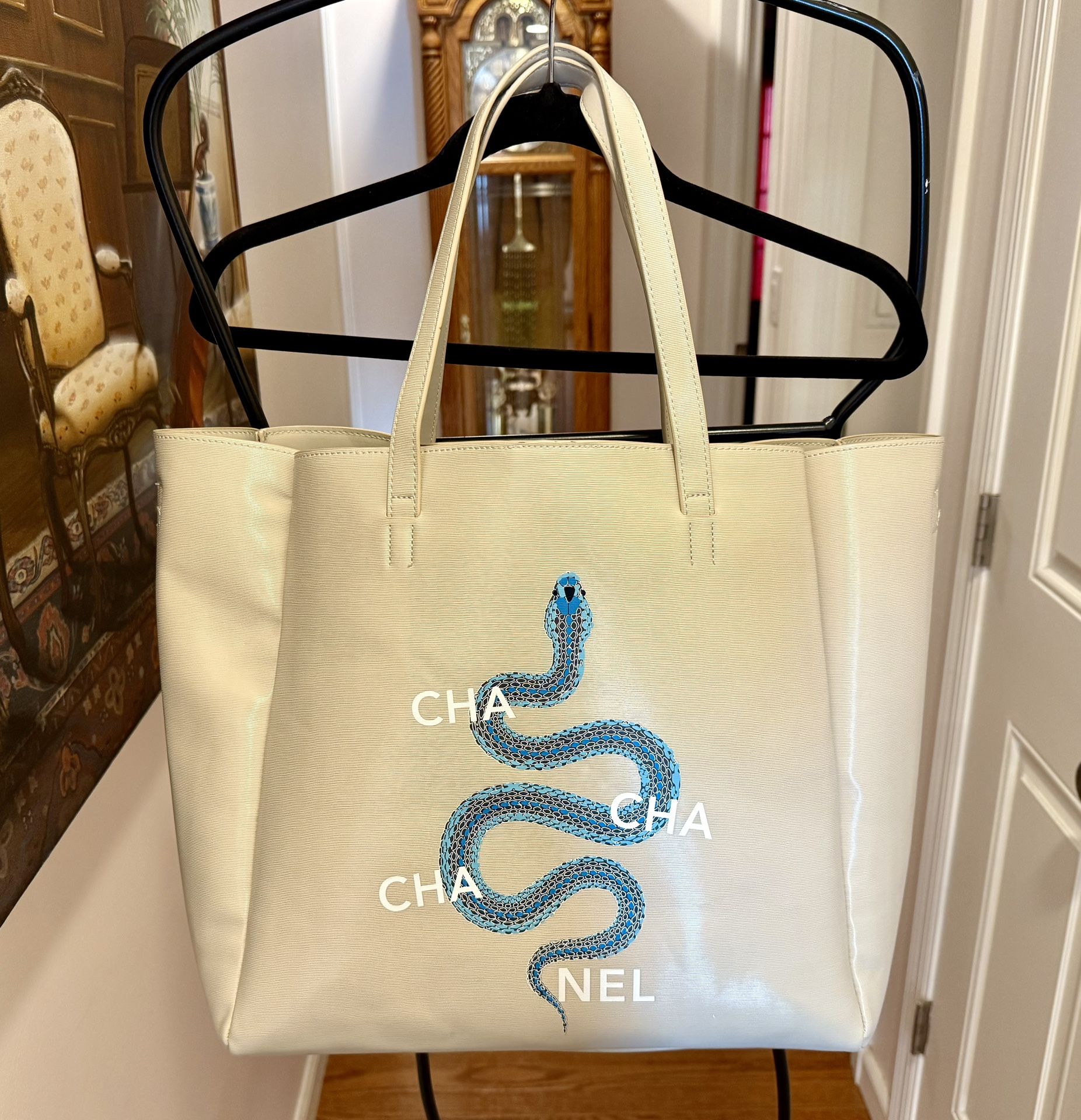 LATC Large Cha Cha Cha CHANEL Vegan Leather Snake Tote Handbag W