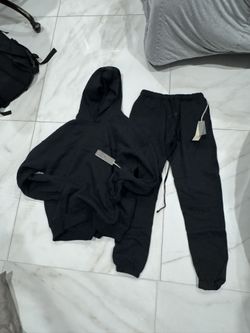 Essentials set black 