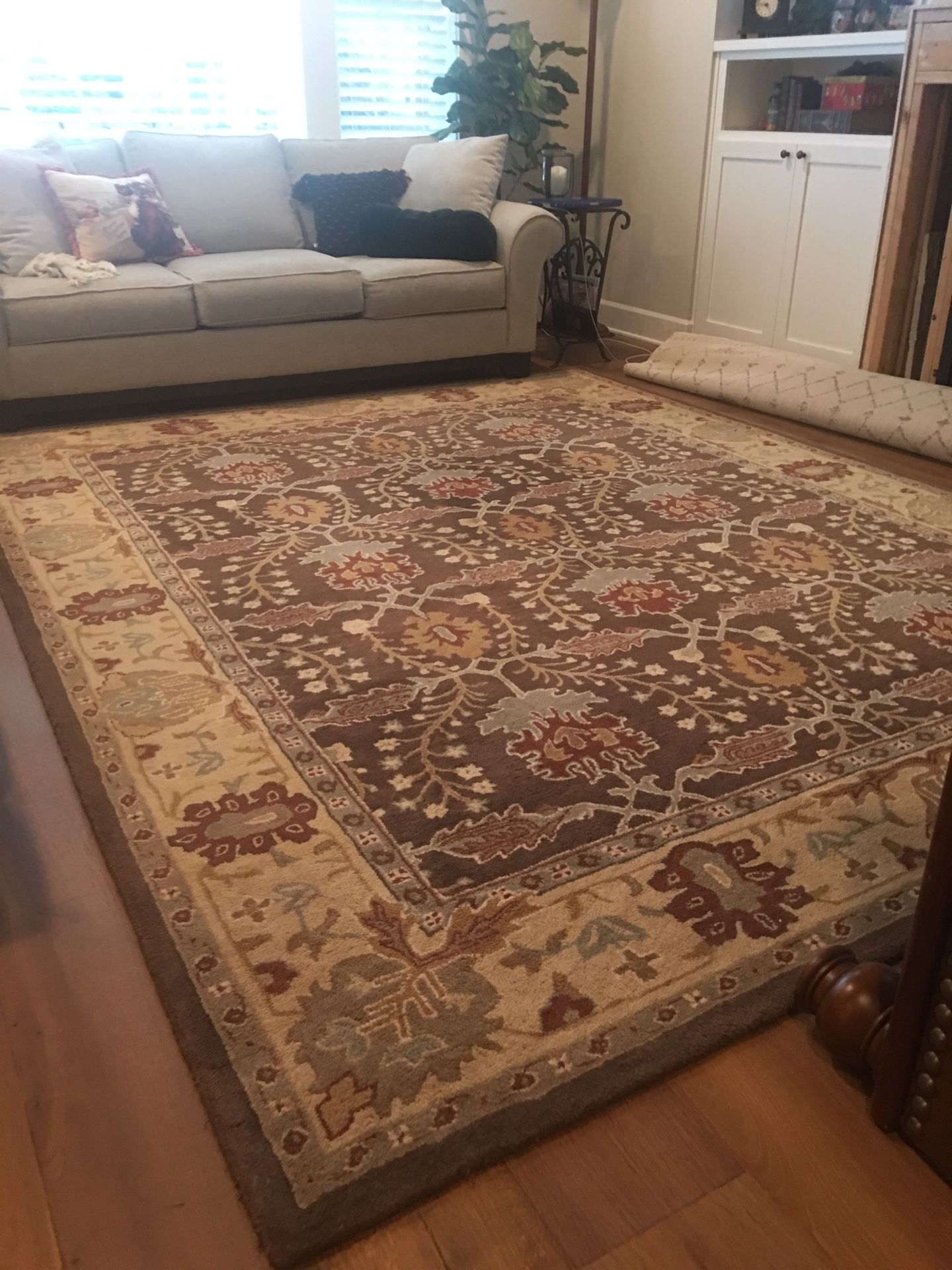 Pottery barn 8x10 Brandon rug for Sale in Everett, WA OfferUp