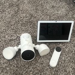 Google Nest Gen 2 Hub Max, Outdoor Camera With Floodlights, Nest Door Ell With Camera