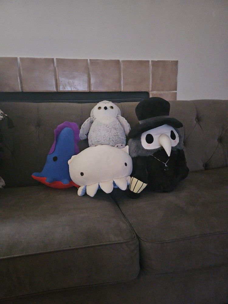 Group Of Plushies