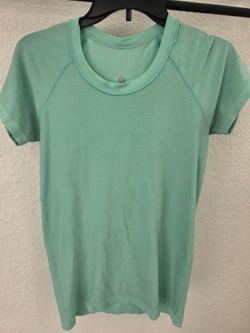Lululemon Swiftly Tech Short Sleeve Top Mint Green Women's Size 8 Athletic