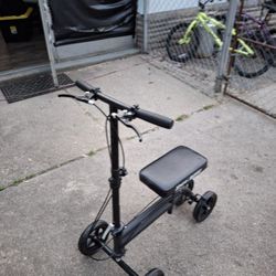 Knee Rover