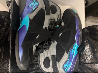 AIR JORDAN 8 RETRO size 10.5