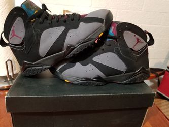Bordo 7s size 9.5 Og box 160 $ (price is negotiable if you pick up) Only replying to serious buyer's Willing to trade depending on shoe