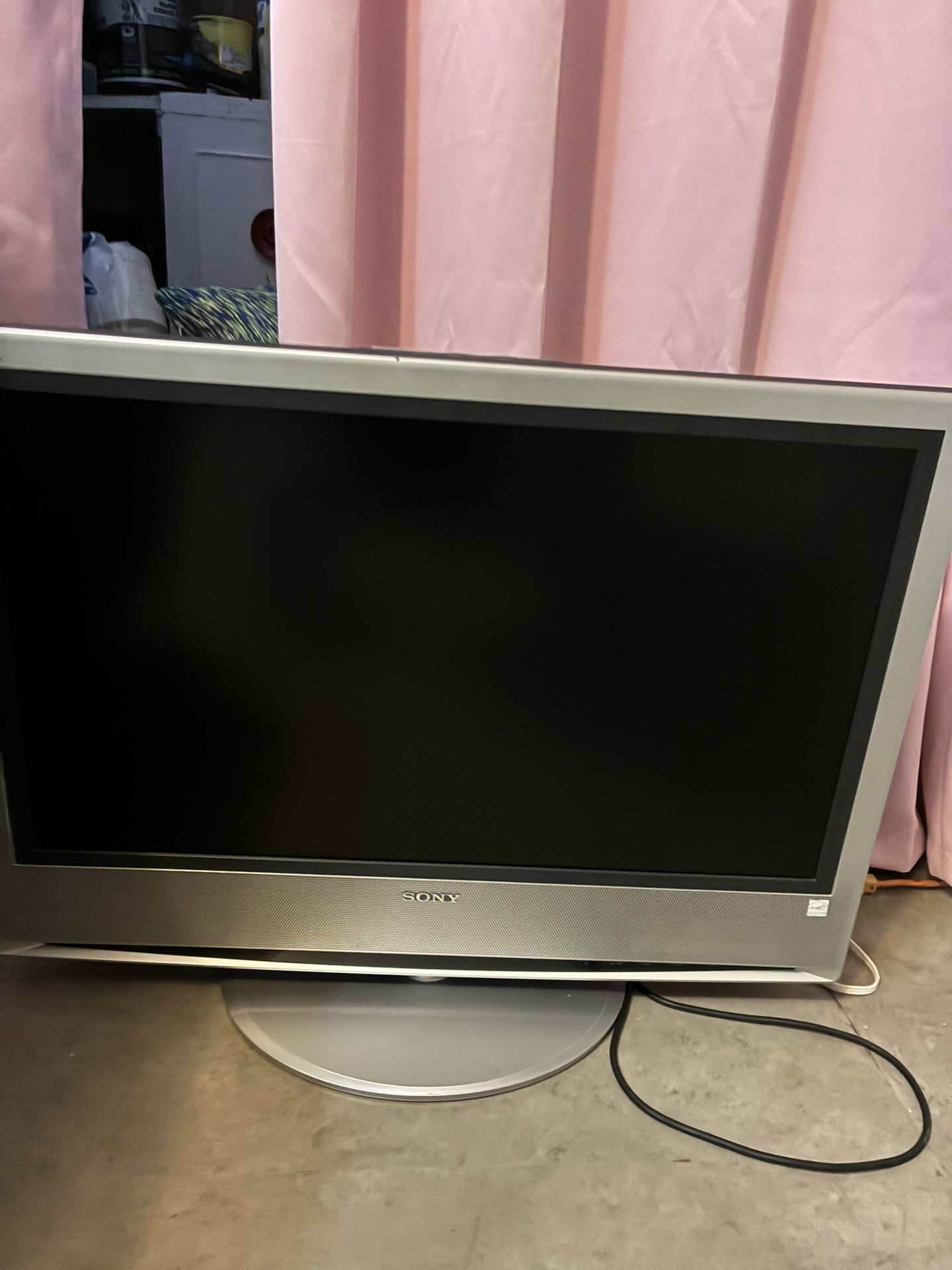 Tv In great Working Condition 32inch