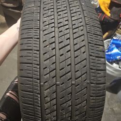 Bridgestone Dueler LTH 285/45/22 