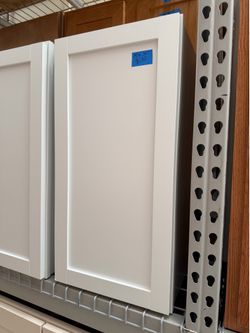 White upper kitchen cabinets