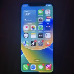 iPhone X Cracked 