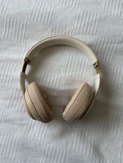 Beats studio 3 wireless headphones
