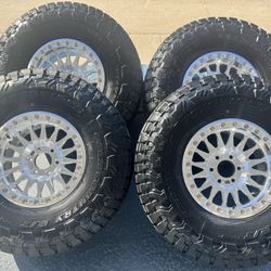 Kmc 445 Impact Beadlock 17x9 6x135 +0 Offset With Toyo R/T Trail 37x12.50R17 Tires🔥🔥🔥 