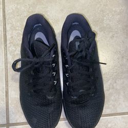 Women’s Nike Metcon Shoes Size 7.5