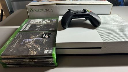 Xbox One S  + Controller + 8 Brand New Games