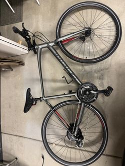 🚨 FIRE SALE! Specialized Sirrus 3.0 (2020) - SIZE LARGE - Ridden Once! HYDRAULIC DISCS - $699 FIRM 🚨