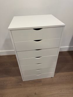 White 7-Drawer Storage Dresser