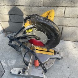 Dewalt miter saw