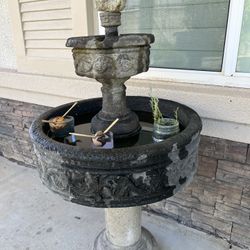 STONE WATER FOUNTAIN 43” Tall 2ft Diameter 
