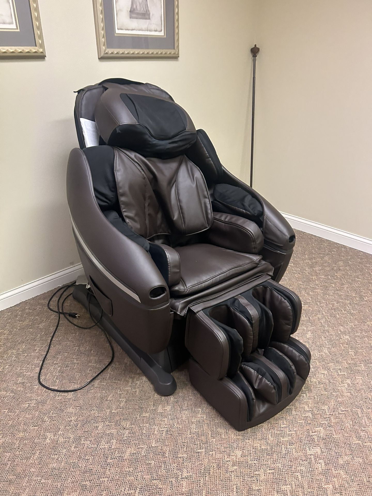 Inada Dreamwave Massage Chair