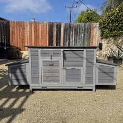 Chicken Coop With Feeders