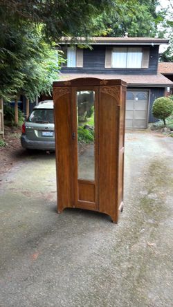 Armoire