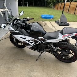 Ninja Kawasaki 300cc 2014 